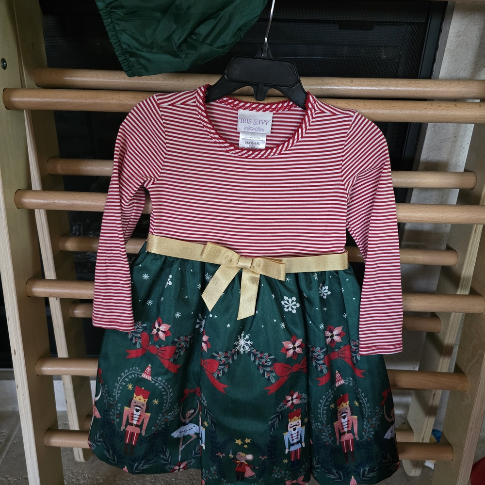 Iris & Ivy Red and White Striped Top